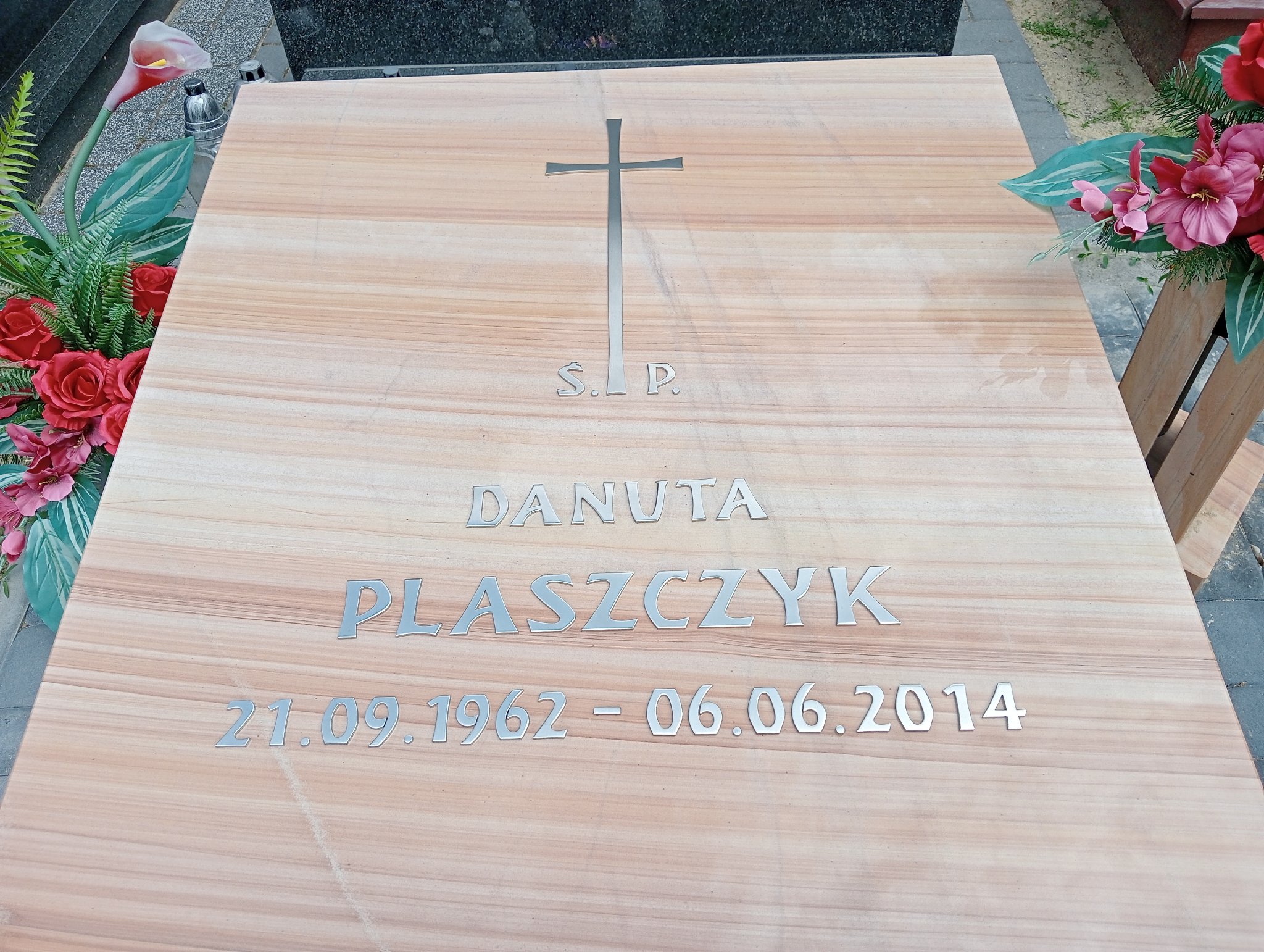 Danuta Plaszczyk 1962 Łask Kolumna - Grobonet - Wyszukiwarka osób pochowanych